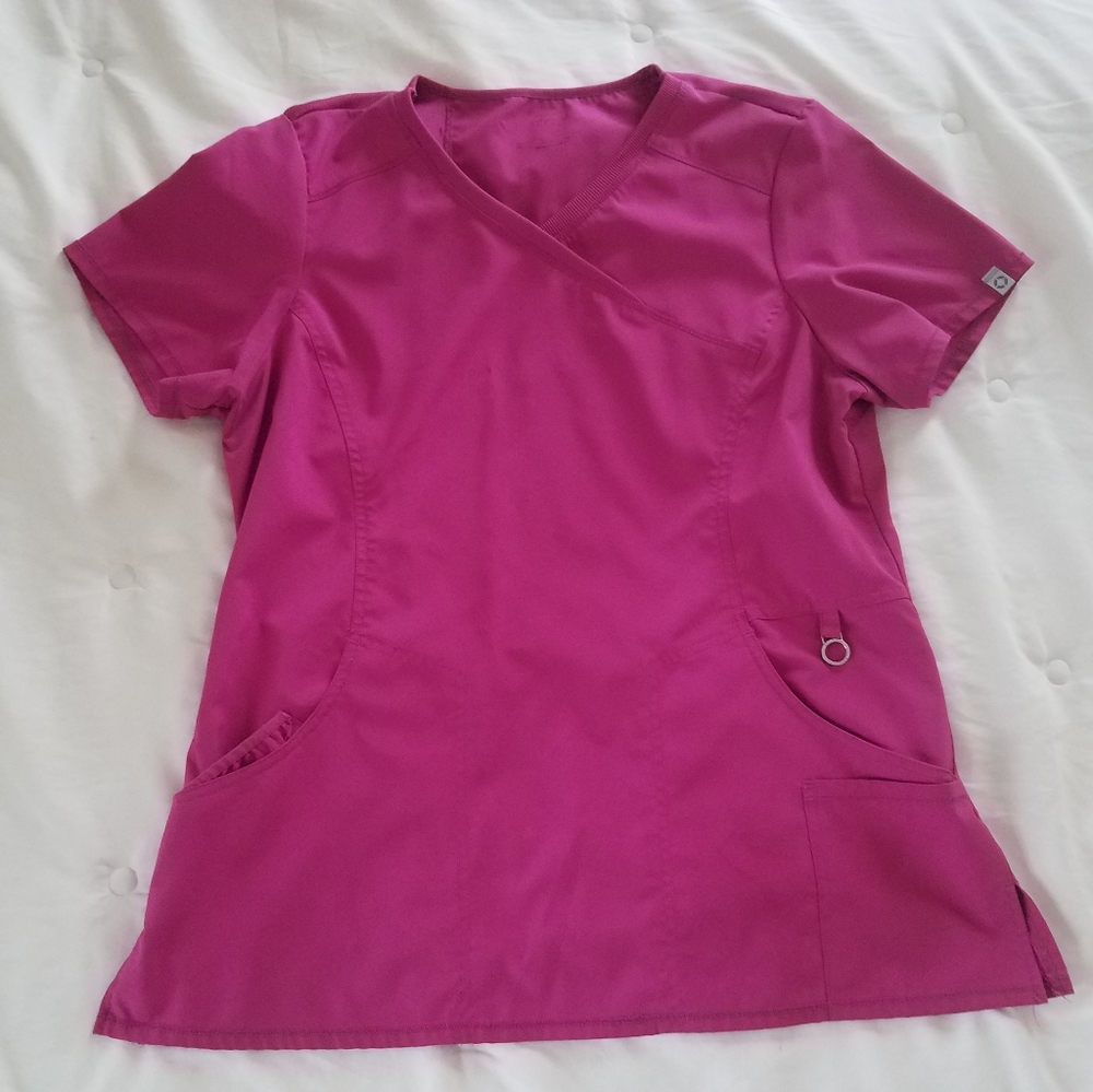 FUCHSIA SCRUB TOP